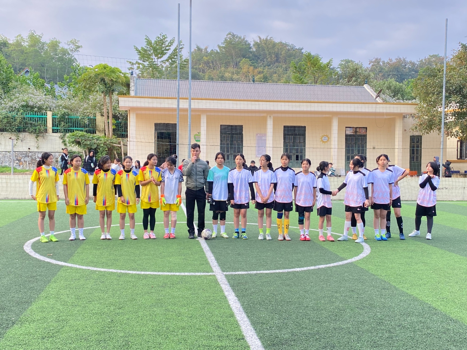 TRƯỜNG THCS TRẦN CAN THAM GIA GIẢI BÓNG ĐÁ  GIAO LƯU CẤP CỤM (CỤM 2) NĂM HỌC 2022- 2023.